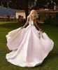 2023 Abiti da sposa eleganti A-Line Sexy scollo all'americana Abiti da sposa senza schienale con spacco sul lato alto Abiti da sposa su misura