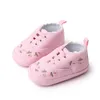 Baby flickor skor första vandrare barn flicka crib skor nyfödda blommor broderi mjuk sula föregångare sneakers