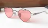 7A New fashion design woman sunglasses vintage heart-shaped metal frame simple and popular style uv400 protective glasses
