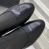 2022 designer kanal st￶vlar skor naken svart spetsig t￥ mitt h￤l l￥nga korta st￶vlar skor mqw