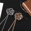Brooches Korean Fashion Metal Hollow Flower Rose Llapel Pin Badge Tassel Chain Crystal Brooch Suit Jacket Unisex Jewelry