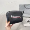 Designers väskor lyxiga kvinnor axel väska handväska design material läder crossbodybag kapacitet messenger väskor klassisk stil lady handväskor handväska plånbok mycket bra