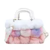 Borse a tracolla a spalla in pelliccia sintetica di lusso da donna Borsa a mano in peluche di moda di design Borsa tote piccola a colori patchwork femminile 2023 Inverno