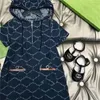 Bebek Çocuk Kıyafetleri Tasarımcı Erkek Ekose Gömlek Setleri Kızlar Kontrollü Kapşonlu Elbise Moda Giyim Takımları Çocuk Yaz Kısa Kollu Takım