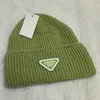 Новый дизайнер-дизайнер зимний шляп мужская шапочка перевернута треугольная буква