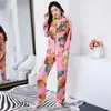 Home Kleding Zijde Dames Pyjama Set Zomer Lente Herfst Lange mouw Dames 2 stuks Pijama Pak Met Broek Ananas Print Nachtkleding Voor