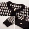 Kvinnors stickor Korean Houndstooth Kort tröja Cardigan Jacka Kvinnliga kläder Kvinnor Mink Fleece Knitwear Tops Vintage O-Neck stickade rockar