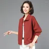 Kurtki damskie moda czerwona dżinsowa kurtka Krótka 2022 Spring Autumn Mother Mother Owezyjna odzież Lux Bawełna cienkie dżinsy płaszcz Kobieta G2063