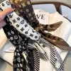 Kvalitet Bokstäver Tryck Blomma imitera Siden Halsduk Pannband för kvinnor Mode Långt handtag väska Scarves Paris Axel Tote Bagage Band Head Wraps 11färger