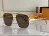 مصمم الأزياء العصرية Z1834 الرجال النظارات الشمسية الكلاسيكية خمر معدنية مربعة الشكل النظارات الشمسية الصيف بسيطة نمط متعدد الاستخدامات أعلى جودة حماية من الأشعة فوق البنفسجية تأتي مع جراب