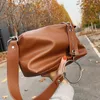 Bolsos de noche Hobos, bolso de hombro Vintage de cuero PU para mujer, bolso de mano 2022, cinturón ancho de diseñador, bolsos de mensajero con cadena para mujer, bolsos de mano