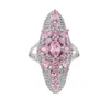 Anéis de casamento Promoção Preço da fábrica VINTAGE PARA MUNIMAS cor de ouro Iced Out Bling Pink Crystal Fashion Jewelry elegante CZ