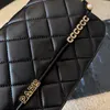 حقائب برقبة مربعة سوداء صغيرة بتصميم مينا ستراس لؤلؤي لامع بحروف جلد طبيعي Sacoche Crossbody كتف ذهبي معدن حقيبة يد نسائية 20 سم