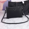 TOTE BAD Znany projektant fajny praktyczny praktyczny na ramiona torebka na ramiona Kobiety wielka torebka monety Crossbody Casual Square Canvas Wall2898