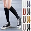 Femmes chaussettes 8 couleurs automne femmes coton hiver longue Harajuku femme épais chaud couleur unie bas décontracté dames Sox