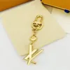 Luxe ontwerper Keychains Men and Women Figures L Key Chains Lanyards Paar Steek Keyring Car Pendant L9303