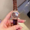Designerski damski zegarek ze wzorem, mechanizm kwarcowy, pasek ze skóry bydlęcej, klamra igłowa, rozmiar 36 mm