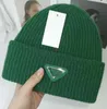 Beanie Designer Mens Hat for Women Fit Hat Cashmere Letter Leisure Terty Skull Hats في الهواء الطلق مصممي الأزياء بيني.