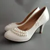 Scarpe eleganti Décolleté da sposa in pizzo fatti a mano di alta qualità di lusso Décolleté da donna con cinturino alla caviglia Cinghie da donna Taglie forti Scarpe da sposa