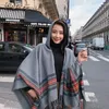 Damesbreien SHAWL Women Cardigan Hooded cape Warm gestreepte kwastje mantel gebreide 2022 herfst kleding trek femme fashion tops poncho