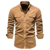 Casual shirts voor heren mode heren corduroy solide vintage button up shirt met lange mouwen revers met dubbele klepzakken katoen vest tops