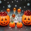 Décorations intérieures 1pcs poupée de balançoire à énergie solaire bijoux de voiture cadeau d'Halloween jouets pour filles pour enfants secouer la tête automatiquement