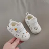 First Walkers Scarpe per bambini preferite Outdoor Cartoon Suola morbida Comfort Mesh Mocassini per neonate Shoese Walker