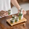 Drinkware de conjunto de saquê de cerâmica de cerâmica japonesa com 1 frasco de quadril e 4 copos de Ochoko Saki Motivo Verde Bambu Motif Gifts de vinho asiático