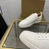 Los mejores zapatos con tachuelas para hombre, hechos a mano, de cuero real, estilo rock, unisex, zapatos de suela roja, moda de lujo, zapatos casuales con incrustaciones de diamantes para mujer, 00161