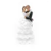 Festive Supplies Adorable Resin Fine Workmanship Weeding Couple Figurines Cake Topper Wedding Ornament Home Accessories