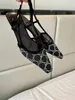 2023 نساء الصنادل Slingback Pump ARIA Slingback أحذية في السود