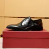 2023 Ręcznie robione buty z Oxford Sukienka moda Men Business Formal Wedding Flats