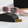 Man italiensk designer solglasögon för kvinnoögonögonramar Fashion Luxury Designer Real Beach Goggle Retro Full Frame UV400 Protection Logo Sun Glasses 8251 Come