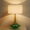 Lampes de table Veilleuse de style nordique Tables de chevet Lampe claire Plume Chevet