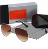 Tasarımcı Aviator 3025R Erkekler İçin Güneş Gözlüğü Rale Ban Gözlükleri Kadın UV400 Koruma Gölgeleri Gerçek Cam Lens Altın Metal Çerçeve Orijinal Kutu ile Balıkçılık Sunnies