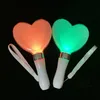 21 cm cadeau de fête bâtons lumineux LED en forme de coeur 15 changement de couleur bâton lumineux clignotant pour les festivals de camping fluorescents Rave anniversaire concert mariage