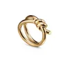 Bowknot Ring Mens Halkalar Klasik Lüks Tasarımcı Ring Kadın Titanyum Çelik Altın Kaplama Takı Altın Gül Boyut 5-10