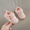 First Walkers Scarpe per bambini preferite Outdoor Cartoon Suola morbida Comfort Mesh Mocassini per neonate Shoese Walker