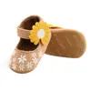 First Walkers Baby Girls Mary Jane Flats Soft Sole Lovely Infant Slippers Borduurwerk Prinses Dress Shoes Sunflower 0-18m Gift