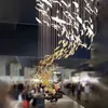 Özel Yapılmış Tasarımcı Avizeler Lambalar Büyük Merdiven Dekorasyon Otel Aydınlatma Sanatsal Murano Cam Tüy LED Asılı Avize