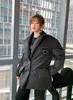 22SS Damenjacke Design Strickjacke mit Gürtel Korsett Damen Slim Fashion Jacke Tasche Oberbekleidung warme Kleidung S-L