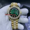 Les hommes automatiques regardent 36mm boîtier en or pierres lunette et diamants au milieu du bracelet visage vert montres-bracelets de haute qualité218S
