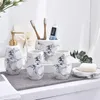 Badtillbehör Set Modern Ceramic Five Piece Badrum El Desktop Marble Texture Gurgle Cups Light Luxury Soap Bottle Badrumstillbehör