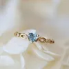 Bröllopsringar utsökt kvinnor hjärta av havet cz blå kristall ring mode silver pläterad zirkon bohemisk stil engagemang smycken