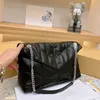 Новый высококачественный дизайнерский дизайнерский пакет мешков для плеча на плечах y-формы женские дизайнерские сумочка женские сумки для пакета кожаная пакет Messenger Packet женский кошелек 221228