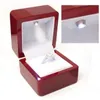 Pochettes à bijoux 1pc Cherry Polish Diamond Ring Box avec lumière LED Mariage de fiançailles