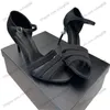 23SSS Женские элегантные сандалии искусственные жемчужины каблуки высоты 8,5 см. Классические светло -фиолетовые насосы и сжигания для парри