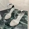 슈퍼 하이 샌들 럭셔리 디자이너 슬림 한 하이힐 드레스 신발 새틴 여성 샌들 크리스탈 다이아몬드 장식 슬링 샷 10.5cm 패션 신발