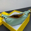 Abendtaschen 7A Luxus-Handtasche, Mini-Tasche, Vintage-Tasche, Designer-Halbmond-Umhängetasche, kleine französische Gesichts-Damentasche, Unterarmtasche, Tramp-Lack-Leder-Brief-Handtasche