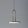 Lâmpadas pendentes Chandelier liderou a personalidade moderna simples da moda preto e branco Sala de jantar de cabeça única lâmpada de vida nórdica